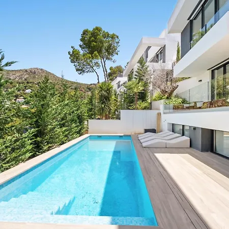 San Anton With Pool Malaga